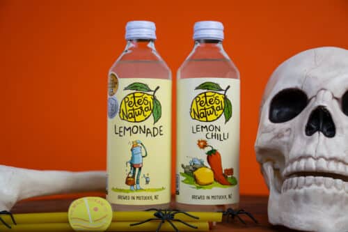Pete’s Natural Trick or Treat 12-pack craft sodas – 6 Classic Lemonade and 6 Lemon Chilli bottles made with real New Zealand fruit, 100% natural, perfect for Halloween parties